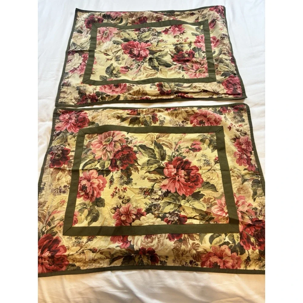 Chaps Ralph Lauren Standard Rosemont Floral Pillow Shams (2) Ribbon Accent‎